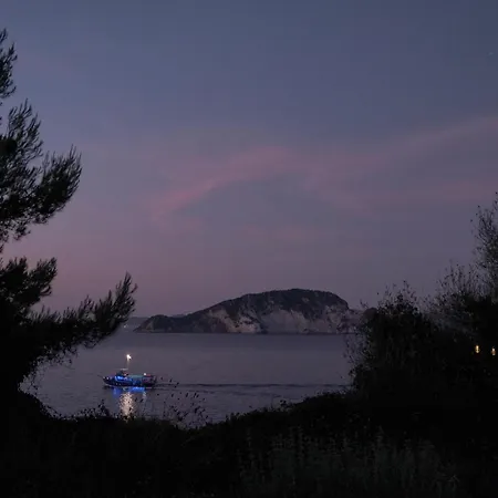 Pitsimenti Center For Peace, Private Boat - Sea Access And Closest Point To Marathonisi Island Parque de Campismo Marathiás
